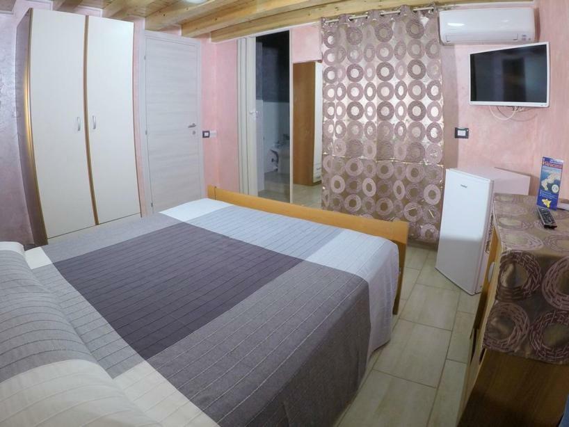 Rooms Chanel 시라쿠사 외부 사진